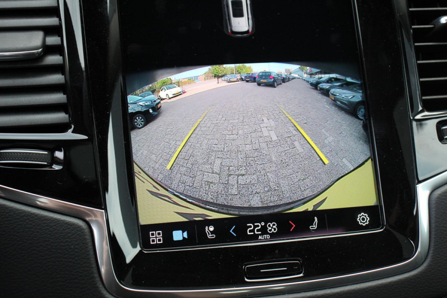 Volvo XC90 2.0 T8 455pk Recharge AWD Ultimate Dark Leder Panorama-schuifdak Navigatie Harman Kardon Electrisch bedienbare achterklep Camera Cruise control Apple Carplay/ Android Auto