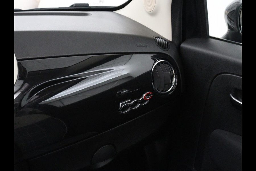 Fiat 500C 0.9 TwinAir Turbo Lounge | Navigatie | Cruise control | Airco | Parkeerhulp | Bluetooth | Elektrisch vouwdak | Origineel NL