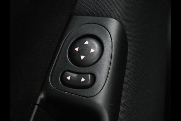 Fiat 500C 0.9 TwinAir Turbo Lounge | Navigatie | Cruise control | Airco | Parkeerhulp | Bluetooth | Elektrisch vouwdak | Origineel NL