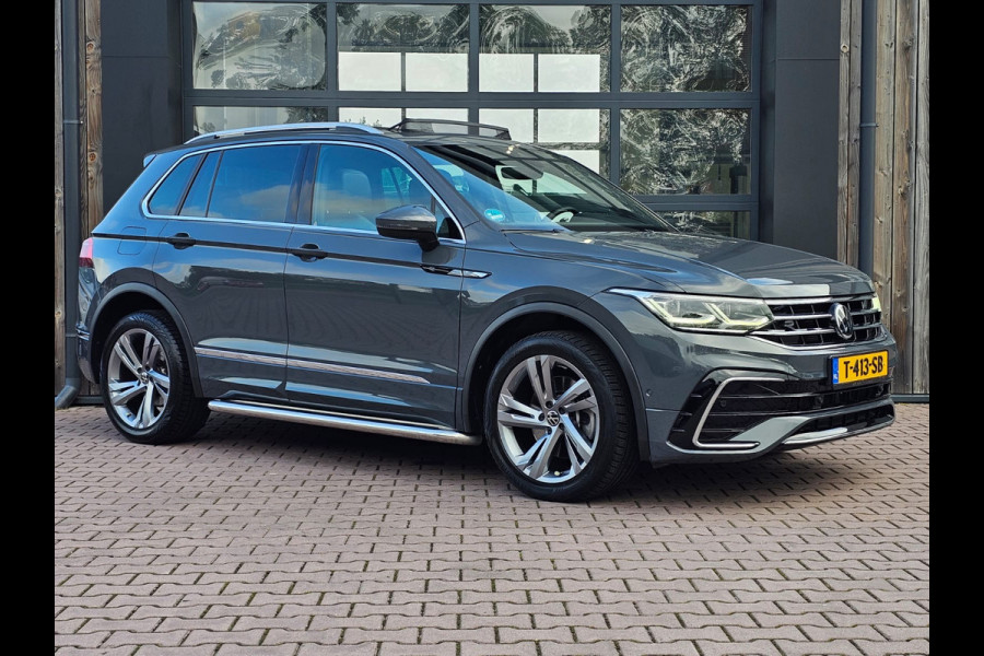 Volkswagen Tiguan 2.0 TSI 190PK 4MOTION DSG R-Line | Pano | Trekhaak | HUD | Stuur- & stoelverwarming | Virtual | App-connect | LMV 19" |