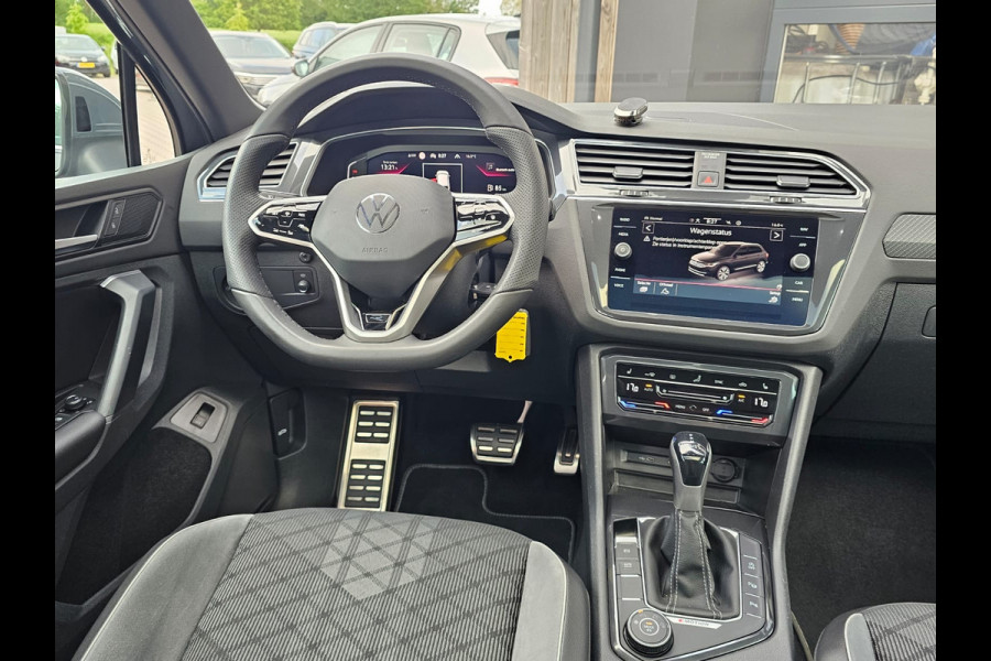 Volkswagen Tiguan 2.0 TSI 190PK 4MOTION DSG R-Line | Pano | Trekhaak | HUD | Stuur- & stoelverwarming | Virtual | App-connect | LMV 19" |
