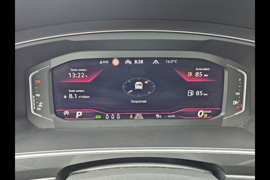 Volkswagen Tiguan 2.0 TSI 190PK 4MOTION DSG R-Line | Pano | Trekhaak | HUD | Stuur- & stoelverwarming | Virtual | App-connect | LMV 19" |