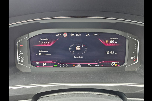 Volkswagen Tiguan 2.0 TSI 190PK 4MOTION DSG R-Line | Pano | Trekhaak | HUD | Stuur- & stoelverwarming | Virtual | App-connect | LMV 19" |