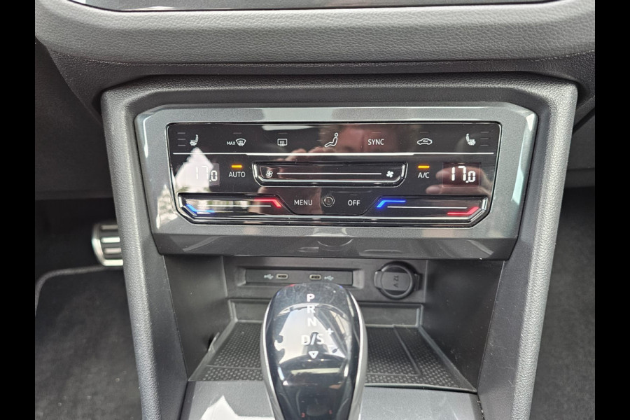 Volkswagen Tiguan 2.0 TSI 190PK 4MOTION DSG R-Line | Pano | Trekhaak | HUD | Stuur- & stoelverwarming | Virtual | App-connect | LMV 19" |