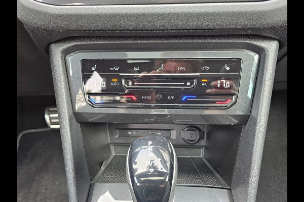 Volkswagen Tiguan 2.0 TSI 190PK 4MOTION DSG R-Line | Pano | Trekhaak | HUD | Stuur- & stoelverwarming | Virtual | App-connect | LMV 19" |
