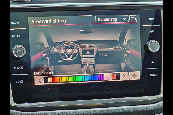 Volkswagen Tiguan 2.0 TSI 190PK 4MOTION DSG R-Line | Pano | Trekhaak | HUD | Stuur- & stoelverwarming | Virtual | App-connect | LMV 19" |
