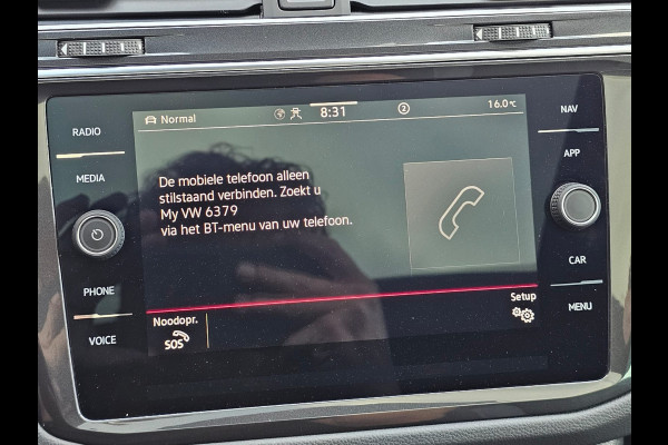 Volkswagen Tiguan 2.0 TSI 190PK 4MOTION DSG R-Line | Pano | Trekhaak | HUD | Stuur- & stoelverwarming | Virtual | App-connect | LMV 19" |