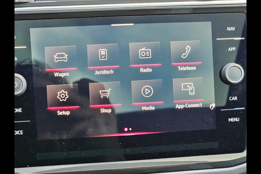 Volkswagen Tiguan 2.0 TSI 190PK 4MOTION DSG R-Line | Pano | Trekhaak | HUD | Stuur- & stoelverwarming | Virtual | App-connect | LMV 19" |