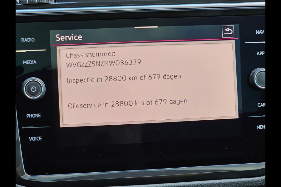 Volkswagen Tiguan 2.0 TSI 190PK 4MOTION DSG R-Line | Pano | Trekhaak | HUD | Stuur- & stoelverwarming | Virtual | App-connect | LMV 19" |