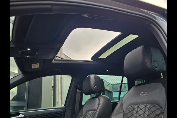 Volkswagen Tiguan 2.0 TSI 190PK 4MOTION DSG R-Line | Pano | Trekhaak | HUD | Stuur- & stoelverwarming | Virtual | App-connect | LMV 19" |