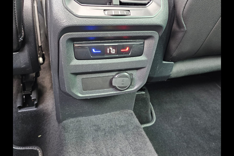 Volkswagen Tiguan 2.0 TSI 190PK 4MOTION DSG R-Line | Pano | Trekhaak | HUD | Stuur- & stoelverwarming | Virtual | App-connect | LMV 19" |