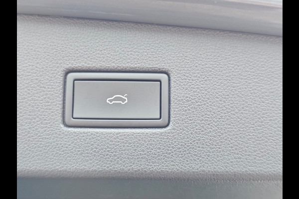Volkswagen Tiguan 2.0 TSI 190PK 4MOTION DSG R-Line | Pano | Trekhaak | HUD | Stuur- & stoelverwarming | Virtual | App-connect | LMV 19" |