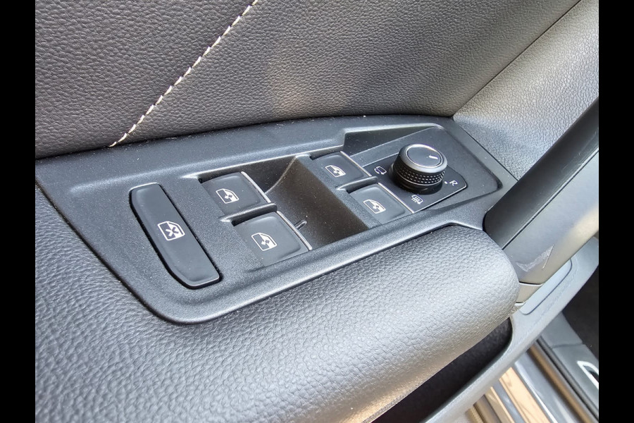 Volkswagen Tiguan 2.0 TSI 190PK 4MOTION DSG R-Line | Pano | Trekhaak | HUD | Stuur- & stoelverwarming | Virtual | App-connect | LMV 19" |