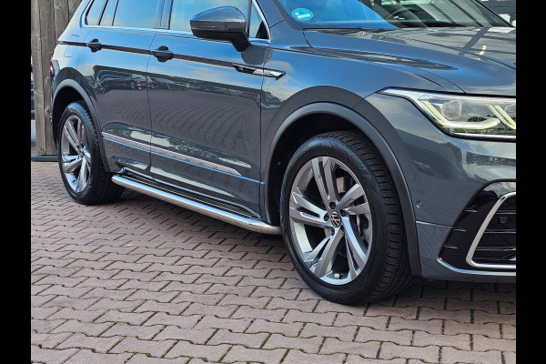 Volkswagen Tiguan 2.0 TSI 190PK 4MOTION DSG R-Line | Pano | Trekhaak | HUD | Stuur- & stoelverwarming | Virtual | App-connect | LMV 19" |
