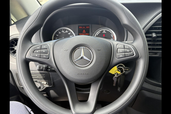 Mercedes-Benz EVITO TOURER PRO L2 90 kWh | BTW Auto | SOH 95,5% | 9 Pers. | Stoelverwarming | Navi | Cruise Control |