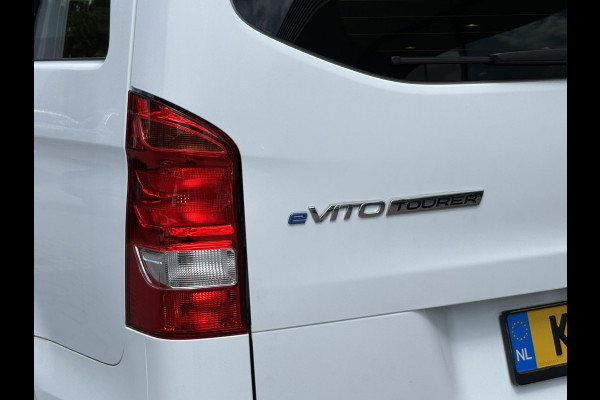 Mercedes-Benz EVITO TOURER PRO L2 90 kWh | BTW Auto | SOH 95,5% | 9 Pers. | Stoelverwarming | Navi | Cruise Control |