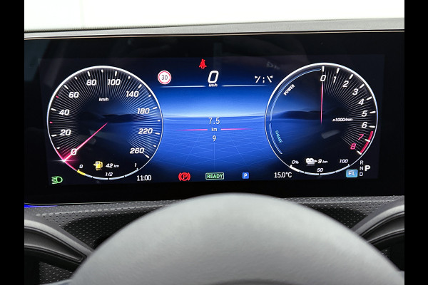 Mercedes-Benz A-Klasse 250 e Business Solution AMG | AMG Line Plus pakket | Memorypakket voorstoelen | Panoramaschuifdak | Head-up display | 360° camera | AMG Line Plus pakket | Memorypakket voorstoelen | Panoramaschuifdak | Head-up display | 360° camera |