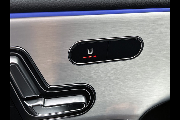 Mercedes-Benz A-Klasse 250 e Business Solution AMG | AMG Line Plus pakket | Memorypakket voorstoelen | Panoramaschuifdak | Head-up display | 360° camera | AMG Line Plus pakket | Memorypakket voorstoelen | Panoramaschuifdak | Head-up display | 360° camera |