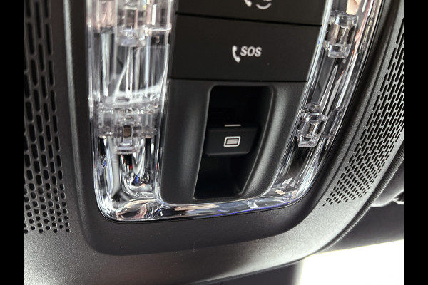 Mercedes-Benz A-Klasse 250 e Business Solution AMG | AMG Line Plus pakket | Memorypakket voorstoelen | Panoramaschuifdak | Head-up display | 360° camera | AMG Line Plus pakket | Memorypakket voorstoelen | Panoramaschuifdak | Head-up display | 360° camera |