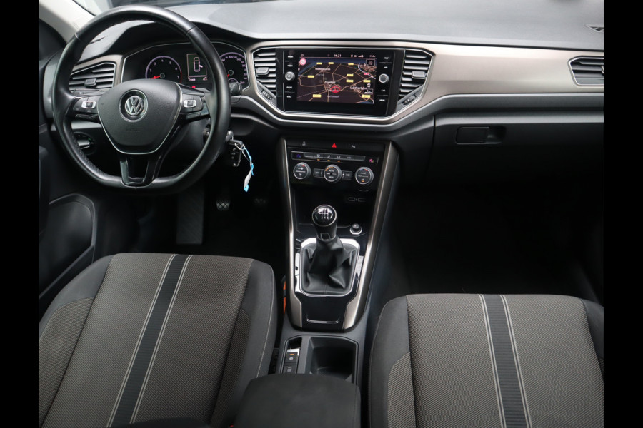 Volkswagen T-Roc 1.5 TSI Style Navi / Clima / Handgesch / Dealer onderhouden BTW AUTO / 1e eigenaar / 150PK!