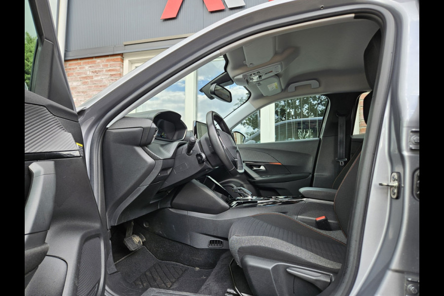 Peugeot e-2008 EV Active Pack 50 kWh SOH 97%! Carplay! NAP! Dealer Onderhouden! Airco/Clima!