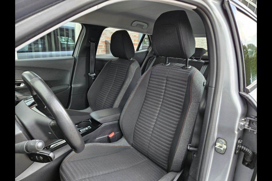 Peugeot e-2008 EV Active Pack 50 kWh SOH 97%! Carplay! NAP! Dealer Onderhouden! Airco/Clima!