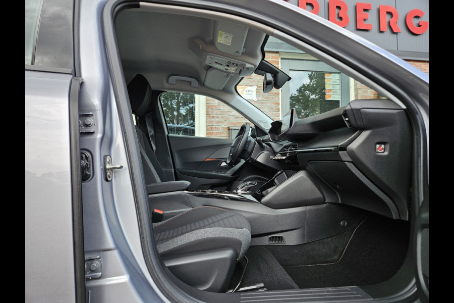 Peugeot e-2008 EV Active Pack 50 kWh SOH 97%! Carplay! NAP! Dealer Onderhouden! Airco/Clima!