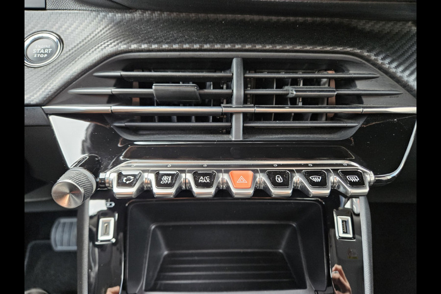 Peugeot e-2008 EV Active Pack 50 kWh SOH 97%! Carplay! NAP! Dealer Onderhouden! Airco/Clima!
