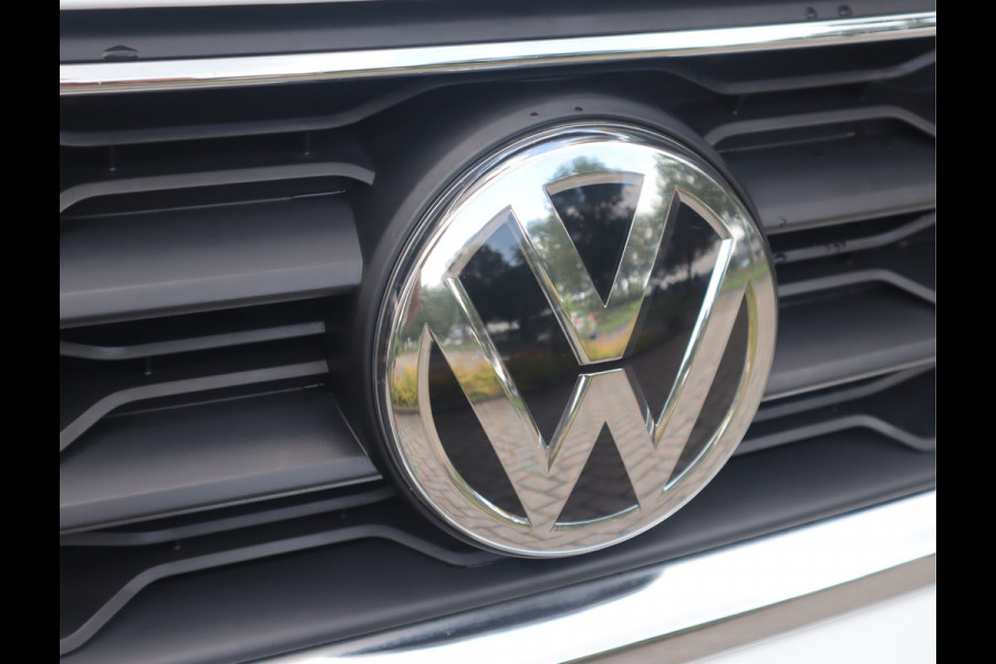 Volkswagen T-Roc 1.5 TSI Style Navi / Clima / Handgesch / Dealer onderhouden BTW AUTO / 1e eigenaar / 150PK!