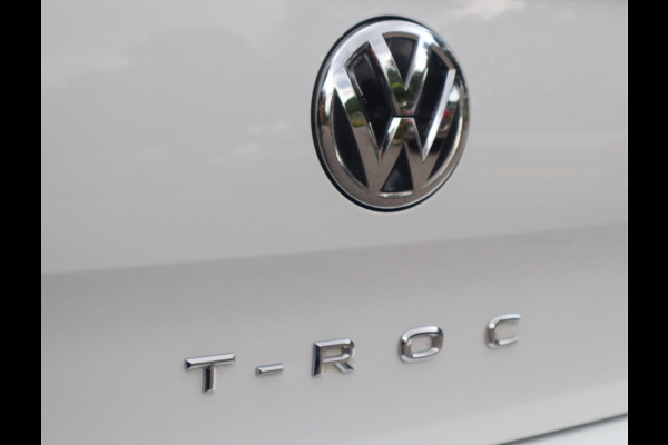 Volkswagen T-Roc 1.5 TSI Style Navi / Clima / Handgesch / Dealer onderhouden BTW AUTO / 1e eigenaar / 150PK!