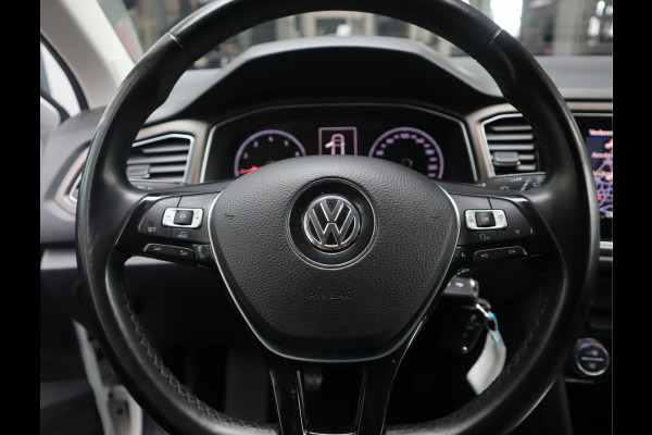 Volkswagen T-Roc 1.5 TSI Style Navi / Clima / Handgesch / Dealer onderhouden BTW AUTO / 1e eigenaar / 150PK!