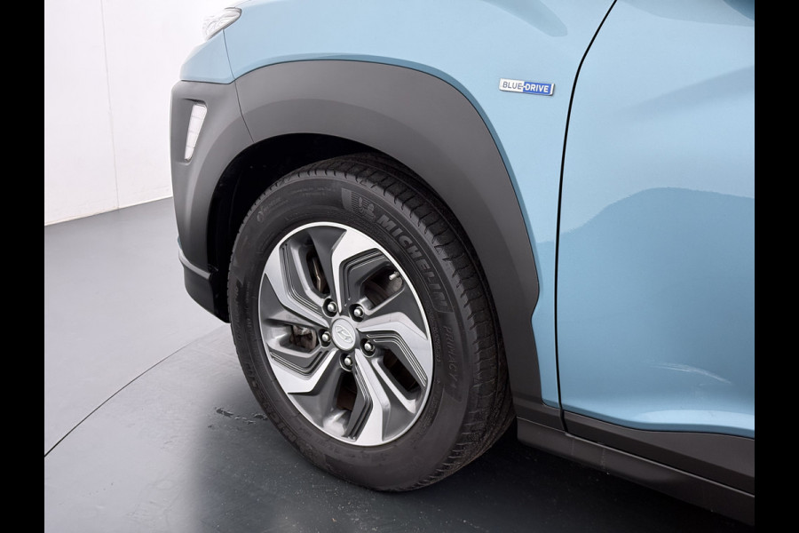 Hyundai Kona 1.6I 142PK Hybride Automaat HEV Camera Adap.Cruise Navi Ecc Krell®-Audio Apple Carplay Android Auto Comfort Lane Assist VESS Led Lmv Isofix Bluetooth DAB FCA 1e Eigenaar Origineel Nederlandse Auto