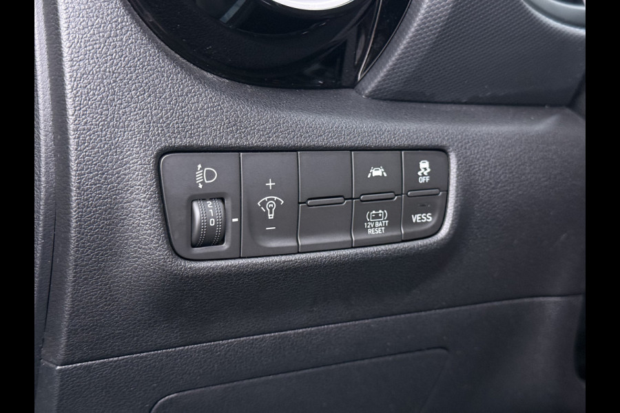 Hyundai Kona 1.6I 142PK Hybride Automaat HEV Camera Adap.Cruise Navi Ecc Krell®-Audio Apple Carplay Android Auto Comfort Lane Assist VESS Led Lmv Isofix Bluetooth DAB FCA 1e Eigenaar Origineel Nederlandse Auto