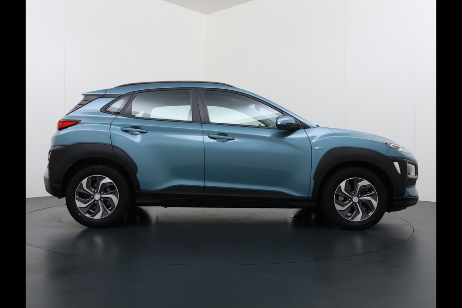 Hyundai Kona 1.6I 142PK Hybride Automaat HEV Camera Adap.Cruise Navi Ecc Krell®-Audio Apple Carplay Android Auto Comfort Lane Assist VESS Led Lmv Isofix Bluetooth DAB FCA 1e Eigenaar Origineel Nederlandse Auto