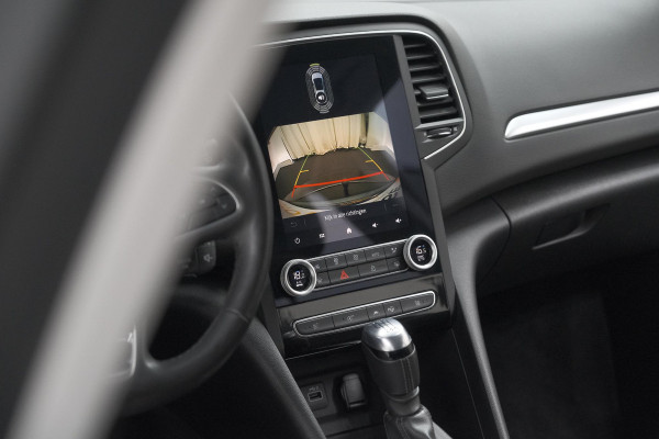 Renault Mégane Estate TCe 140 Intens | 1.700 KG Trekgewicht | Trekhaak | Camera | Head-Up Display | Dodehoekdetectie