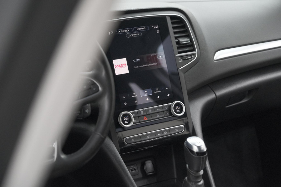 Renault Mégane Estate TCe 140 Intens | 1.700 KG Trekgewicht | Trekhaak | Camera | Head-Up Display | Dodehoekdetectie