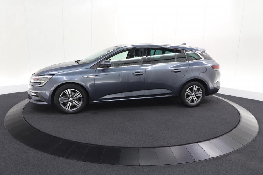 Renault Mégane Estate TCe 140 Intens | 1.700 KG Trekgewicht | Trekhaak | Camera | Head-Up Display | Dodehoekdetectie