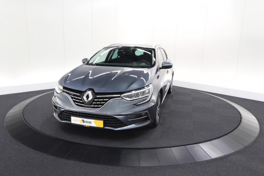 Renault Mégane Estate TCe 140 Intens | 1.700 KG Trekgewicht | Trekhaak | Camera | Head-Up Display | Dodehoekdetectie