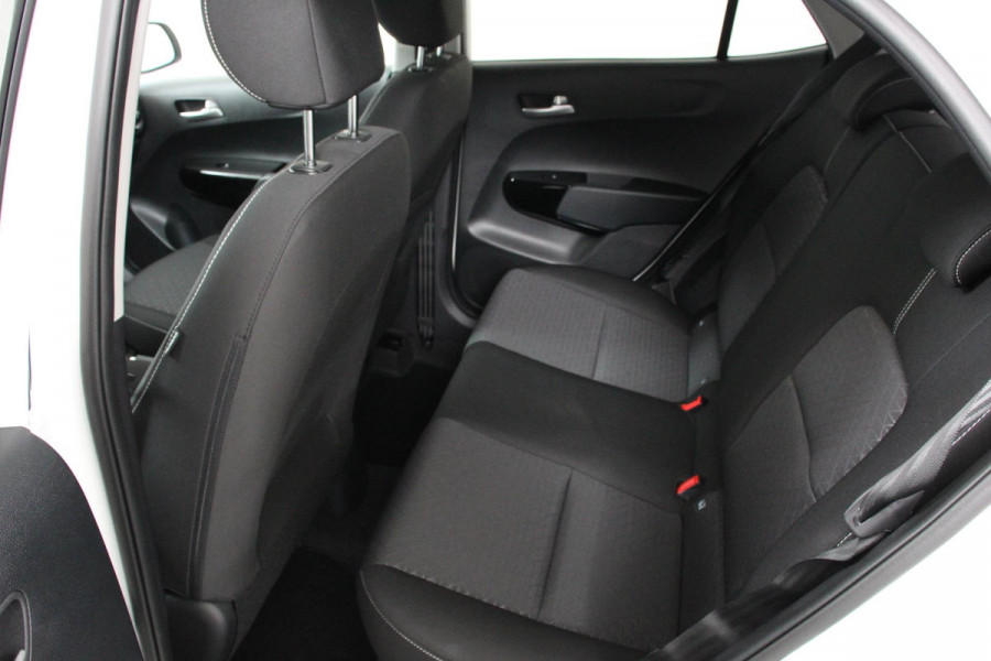 Kia Picanto 1.0 DPi Automaat DynamicPlusLine Navigatie Climate Control Camera Parkeer Sensoren Cruise control Led DAB Lichtmetalen velgen Extra getint glas