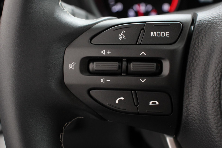 Kia Picanto 1.0 DPi Automaat DynamicPlusLine Navigatie Climate Control Camera Parkeer Sensoren Cruise control Led DAB Lichtmetalen velgen Extra getint glas