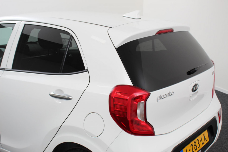 Kia Picanto 1.0 DPi Automaat DynamicPlusLine Navigatie Climate Control Camera Parkeer Sensoren Cruise control Led DAB Lichtmetalen velgen Extra getint glas