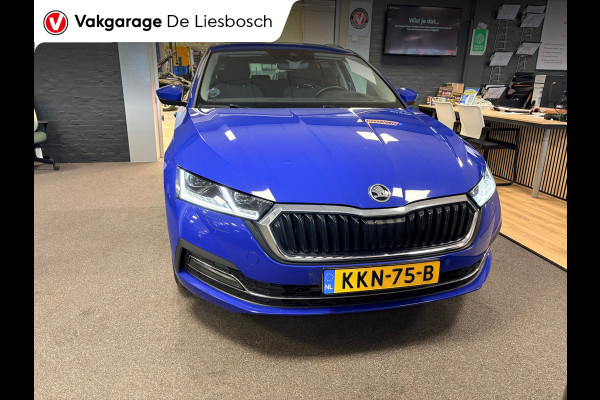 Škoda Octavia Combi 1.4 TSI iV PHEV style Business / panoramadak / stoel + stuur verwarming /
