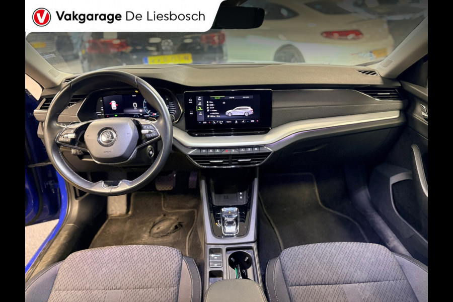 Škoda Octavia Combi 1.4 TSI iV PHEV style Business / panoramadak / stoel + stuur verwarming /