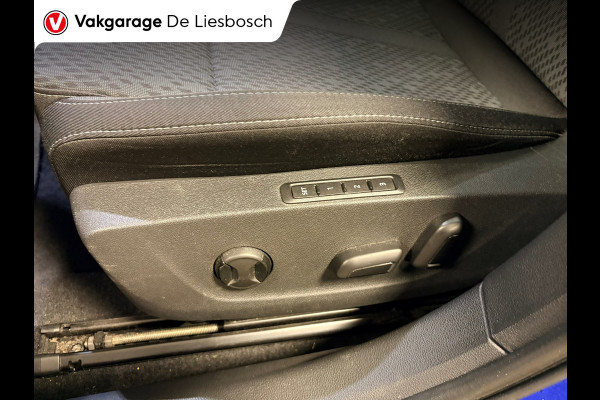 Škoda Octavia Combi 1.4 TSI iV PHEV style Business / panoramadak / stoel + stuur verwarming /