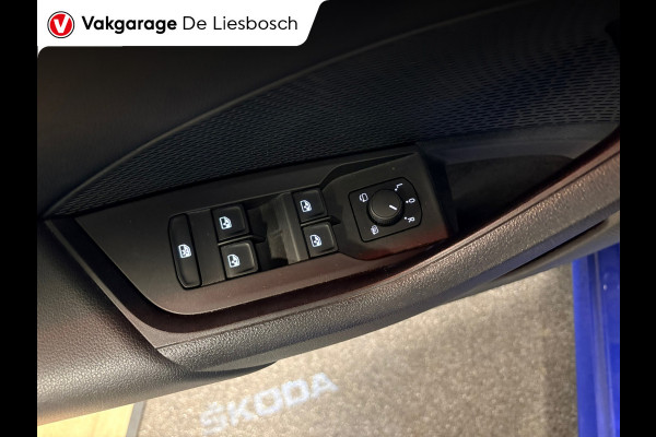Škoda Octavia Combi 1.4 TSI iV PHEV style Business / panoramadak / stoel + stuur verwarming /