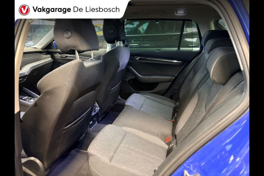Škoda Octavia Combi 1.4 TSI iV PHEV style Business / panoramadak / stoel + stuur verwarming /