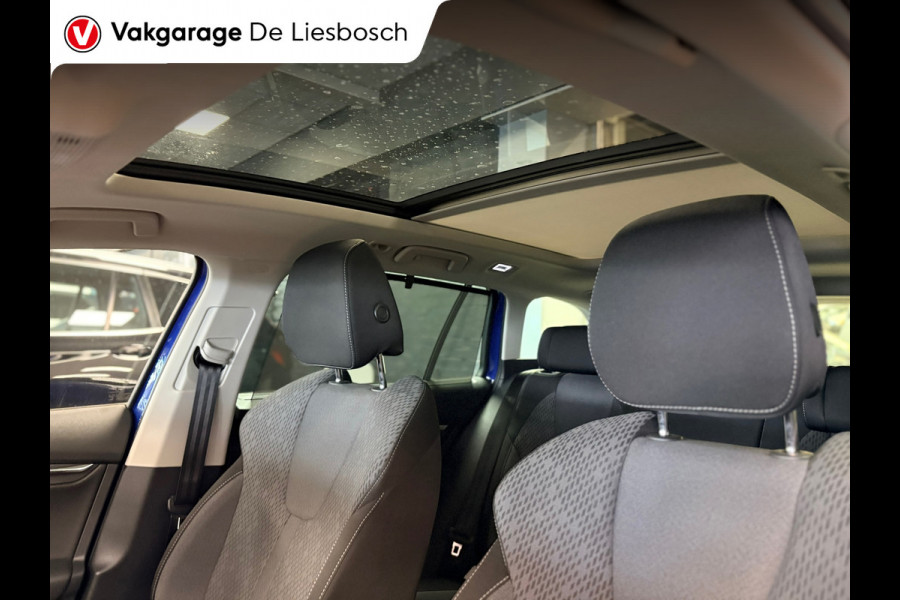 Škoda Octavia Combi 1.4 TSI iV PHEV style Business / panoramadak / stoel + stuur verwarming /