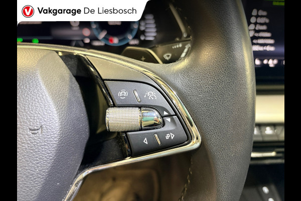 Škoda Octavia Combi 1.4 TSI iV PHEV style Business / panoramadak / stoel + stuur verwarming /