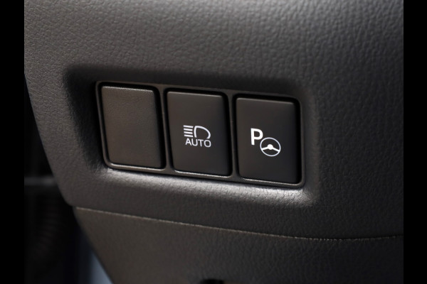 Toyota C-HR 2.0 Hybrid Bi-Tone | Full LED | Park-Assist | Trekhaak