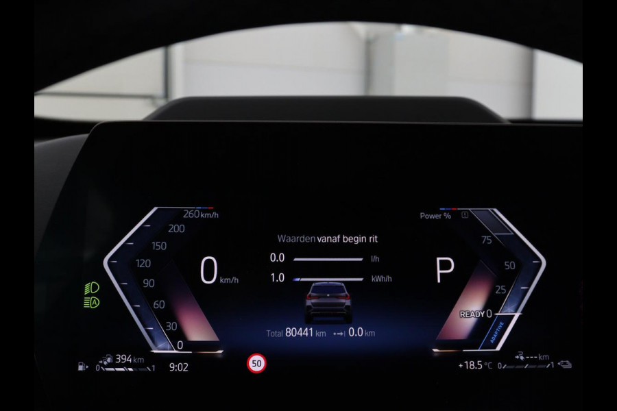 BMW X1 xDrive25e M Sport | SOH 93% | Head-Up | 360 Camera | Stoelverwarming | Trekhaak | Adaptive cruise | Leder/Alcantara | Keyless | Carplay | Side Assist | Adaptief LED | Sportstoelen | PHEV | Plug In